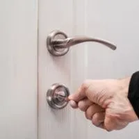 How to unlock a bathroom door without hole
