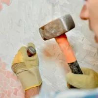 How to remove wall tiles without damaging plasterboard